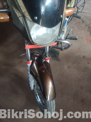 bajaj ct 100